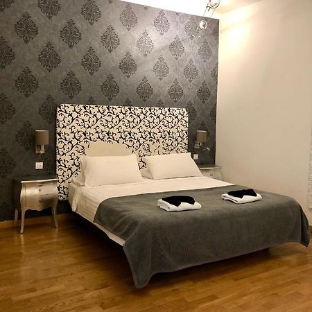 Dolce Vita Suites Boutique Praga Exterior foto