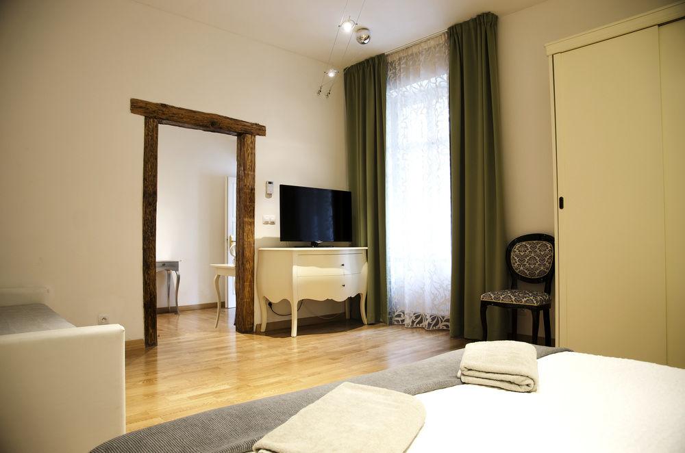 Dolce Vita Suites Boutique Praga Exterior foto