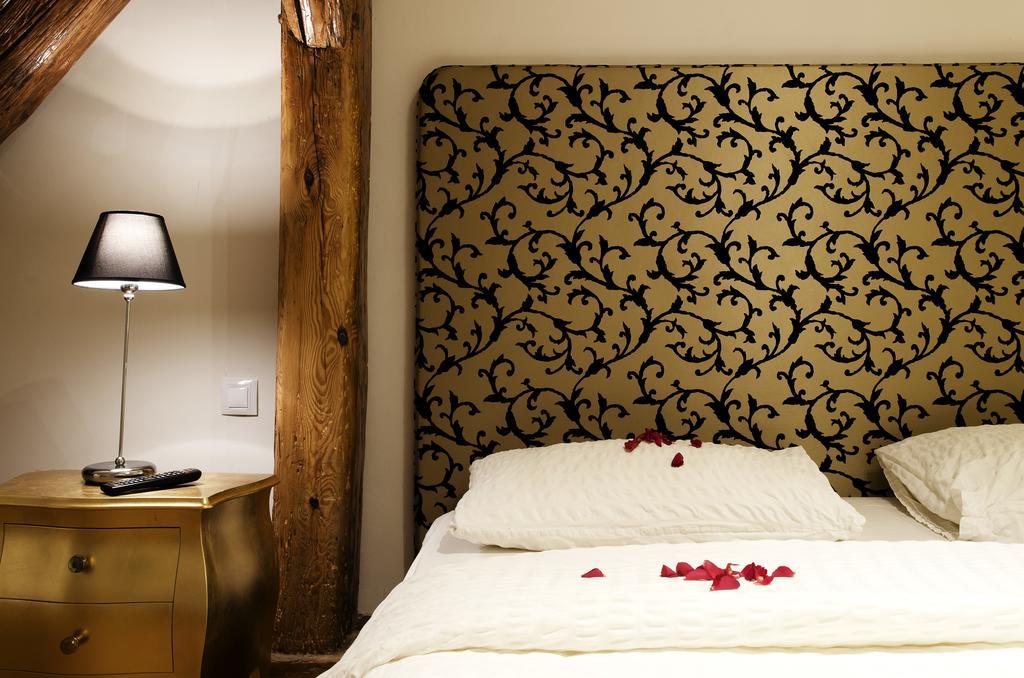 Dolce Vita Suites Boutique Praga Exterior foto